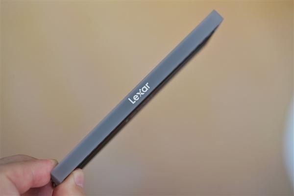 普通玩家也有发烧级享受! 雷克沙ARES RGB DDR5-6400 C30内存条评测插图3