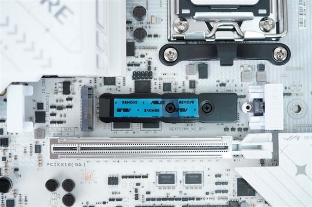 纯白外表下235W稳定释放! 华硕ROG STRIX X870-A GAMING WIFI吹雪主板评测插图7