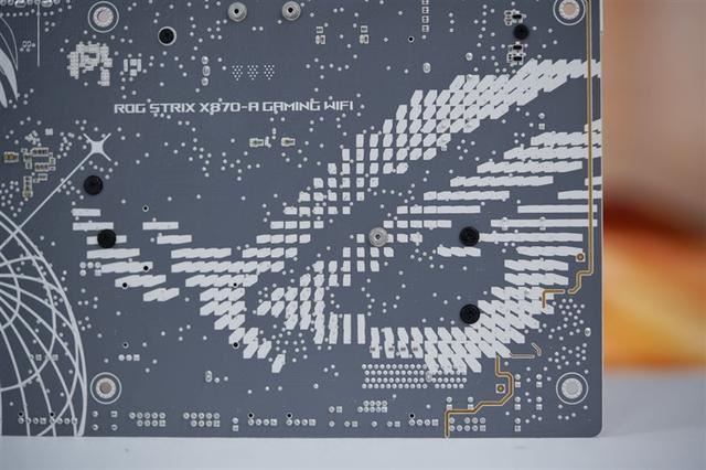 纯白外表下235W稳定释放! 华硕ROG STRIX X870-A GAMING WIFI吹雪主板评测插图13