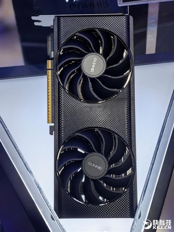 超频达2850MHz! 蓝戟锐炫B580系列显卡正式发布插图16