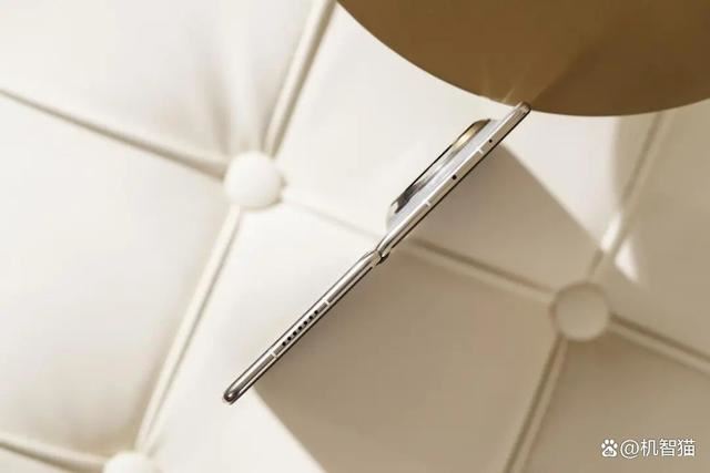 折叠屏的标杆! 华为Mate X6手机全面测评插图3