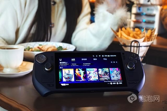 独一无二的OLED震撼大屏! 索泰zone游戏掌机性能评测插图3