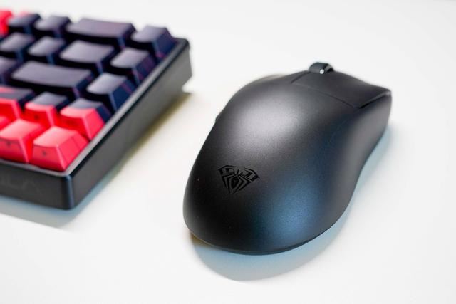 狼蛛WIN68磁轴键盘评测:FPS和手柄亲游戏玩家的超强物理辅助插图2 狼蛛WIN68磁轴键盘评测:FPS和手柄亲游戏玩家的超强物理辅助插图2