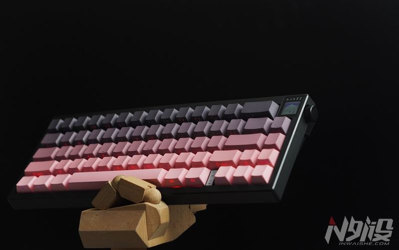 0.85寸屏幕+5000电池! 黑爵AK650三模机械键盘拆解评测插图3 0.85寸屏幕+5000电池! 黑爵AK650三模机械键盘拆解评测插图3