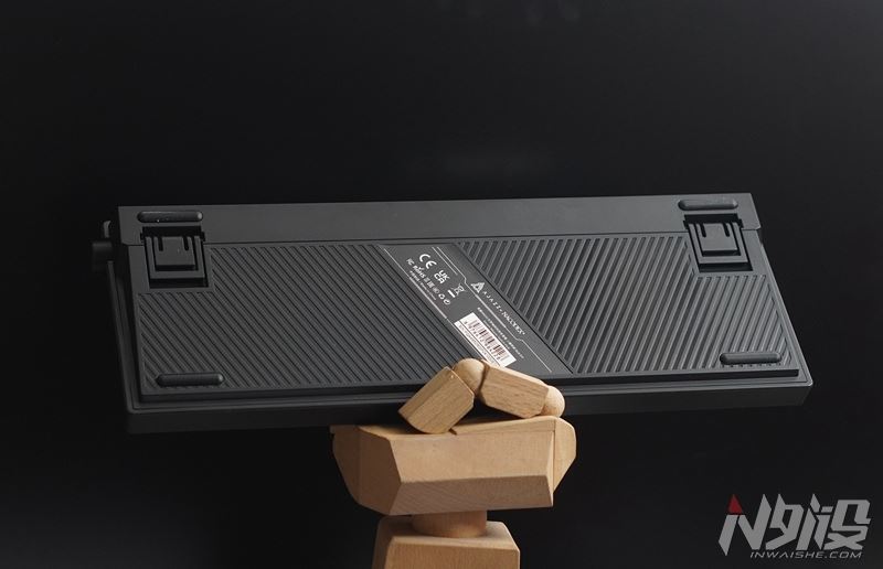 0.85寸屏幕+5000电池! 黑爵AK650三模机械键盘拆解评测插图6 0.85寸屏幕+5000电池! 黑爵AK650三模机械键盘拆解评测插图6