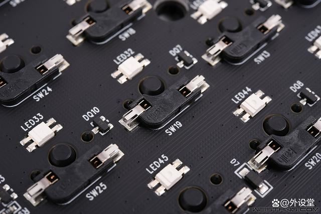 个性化与实用兼具的神器! 魔极客AKKO MG108B馒头乐园三模机械键盘评测插图30 个性化与实用兼具的神器! 魔极客AKKO MG108B馒头乐园三模机械键盘评测插图30