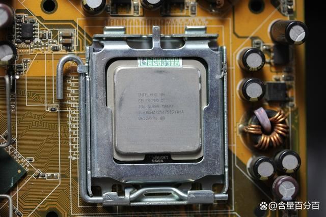 为体验NPU与高频条 英特尔酷睿Ultra7 265K处理器装机怎么配置?插图4