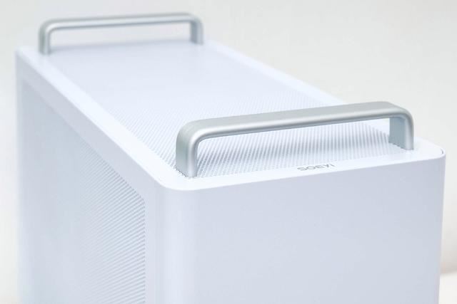 8万散热孔驰骋黑神话? 硕一凤凰U320桌面极简机箱装机测评插图9