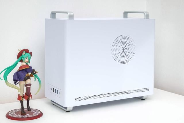 8万散热孔驰骋黑神话? 硕一凤凰U320桌面极简机箱装机测评插图12