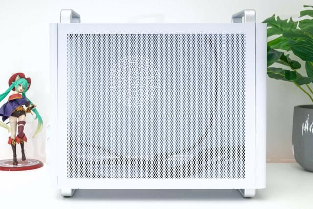 8万散热孔驰骋黑神话? 硕一凤凰U320桌面极简机箱装机测评插图13