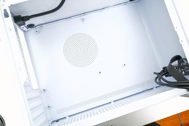 8万散热孔驰骋黑神话? 硕一凤凰U320桌面极简机箱装机测评插图18