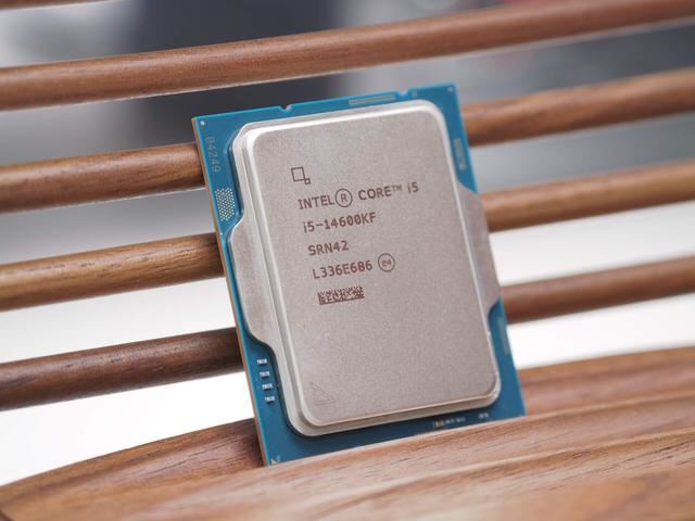 8万散热孔驰骋黑神话? 硕一凤凰U320桌面极简机箱装机测评插图35