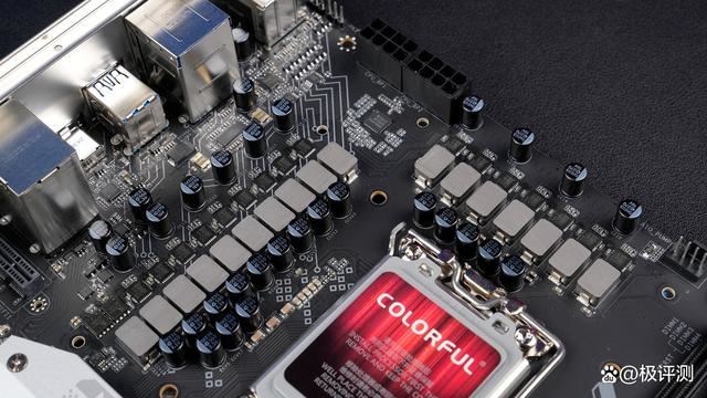 M.2接口最多的千元小板! 七彩虹战斧Z890M-PLUS V20主板评测插图2