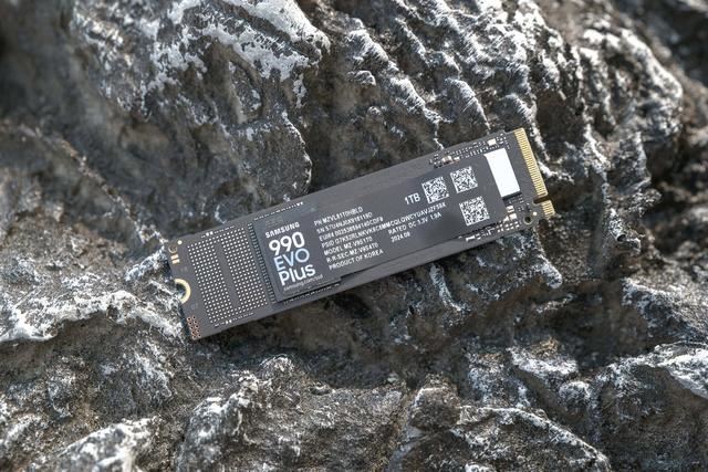 4款热门无缓固态硬盘推荐 致态/三星/西部数据/金士顿ssd对比测评插图11