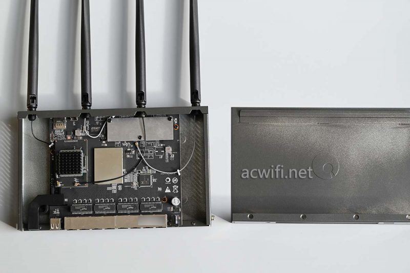 八网口内置4G上网! 蒲公英X4pro路由器拆机测评插图8