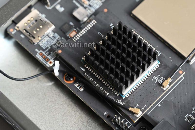 八网口内置4G上网! 蒲公英X4pro路由器拆机测评插图9