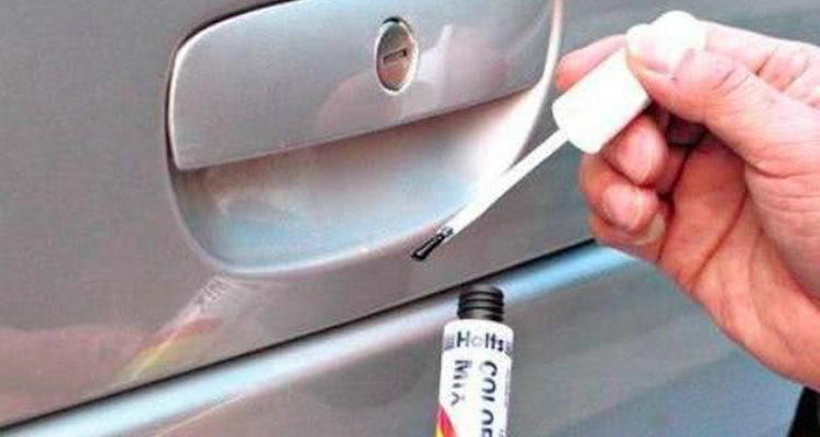 汽车轻微擦痕怎么处理最好(汽车擦痕划痕怎么办)插图