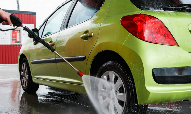 泡沫洗车是什么意思(泡沫洗车视频教程)