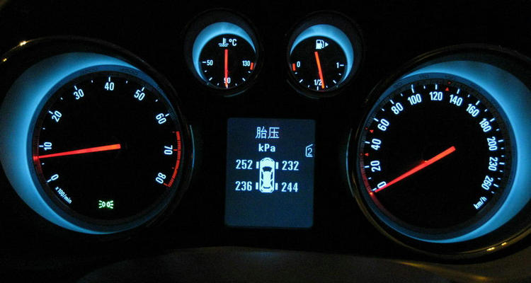 冬天胎压变低正常吗(冬天车胎压低)
