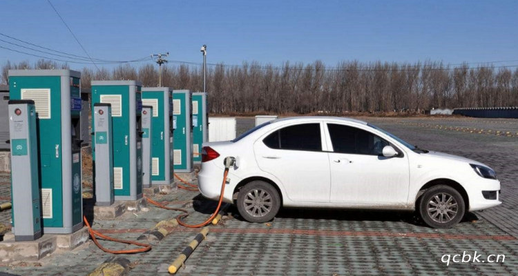 新能源汽车充满电不拔枪会怎样(新能源汽车充满一次电多少钱)插图 新能源汽车充满电不拔枪会怎样(新能源汽车充满一次电多少钱)插图