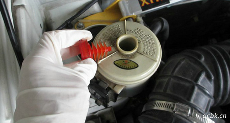 转向助力油怎么更换 转向助力油更换教程(转向助力油怎么检查)插图