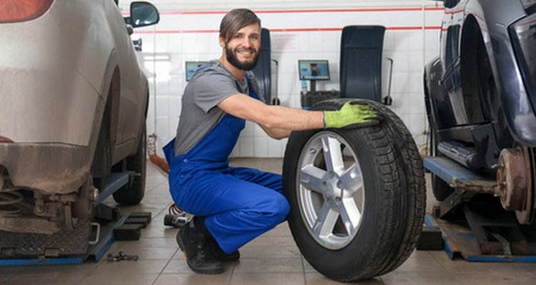 安装轮胎需要四轮定位吗(安装4条轮胎多少钱工时费)