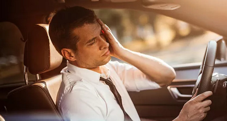 开车犯困怎么快速提神(开车犯困怎么快速提神的歌)插图 开车犯困怎么快速提神(开车犯困怎么快速提神的歌)插图