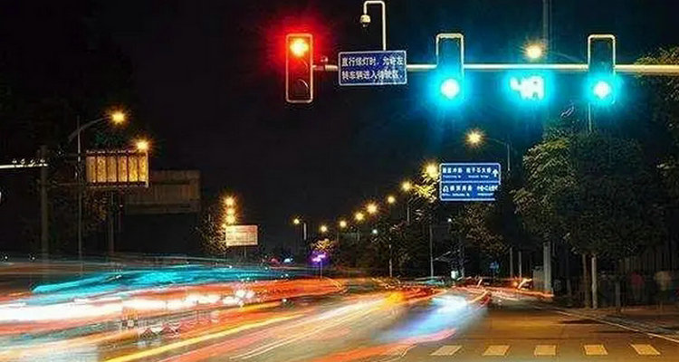 误闯红灯复议失败的原因有哪些(闯红灯申请复议成功率)