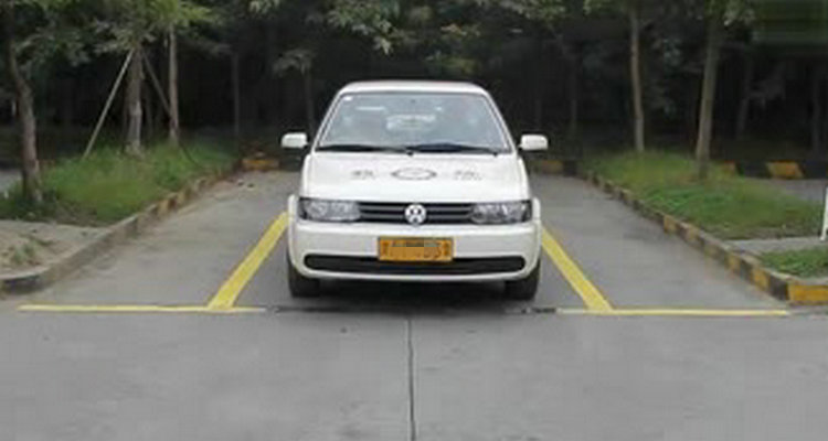 科目二倒车入库最笨最佳方法(科目二倒车入库扣分标准)插图