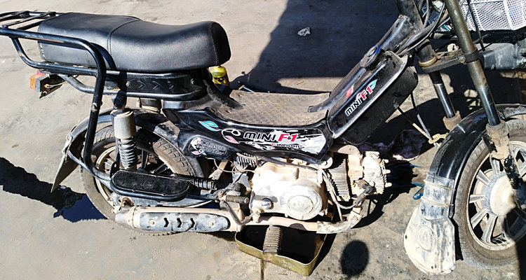 摩托车换机油教程(摩托车换机油教程视频)