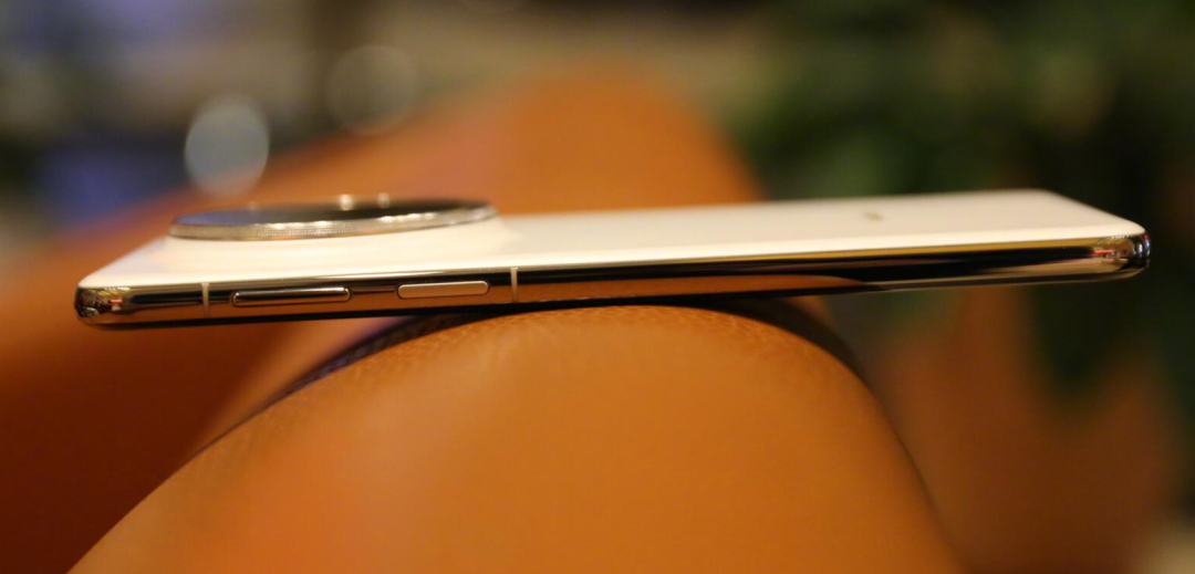 2024“最值得”入手的3款华为旗舰手机插图6 图片