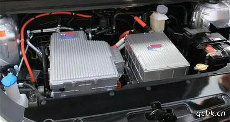 新能源汽车电瓶可以用多久更换(新能源汽车电瓶能用多久)