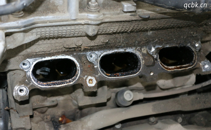 汽车烧机油会有什么现象(汽车烧机油会有味道吗)插图 汽车烧机油会有什么现象(汽车烧机油会有味道吗)插图