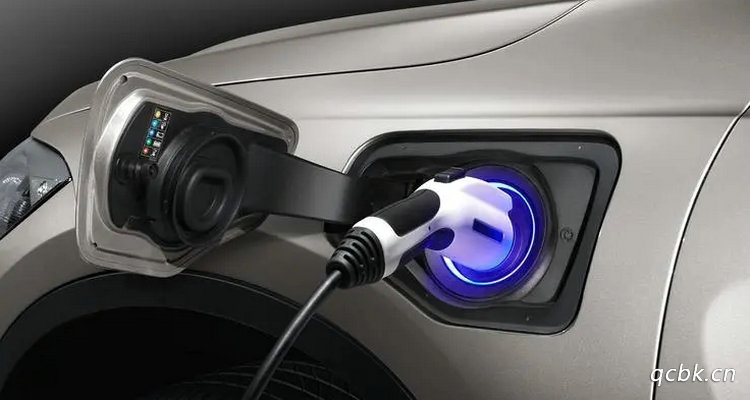 插电混动可以不充电吗(插电混动好不好)