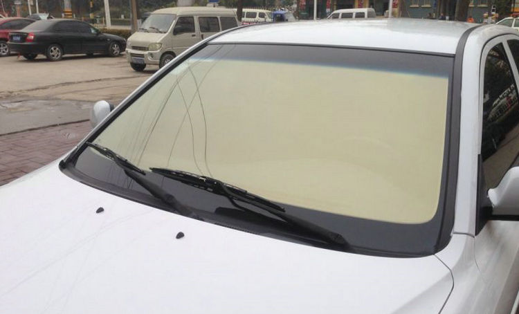 汽车太阳膜能用几年(汽车太阳膜能用酒精擦拭吗)