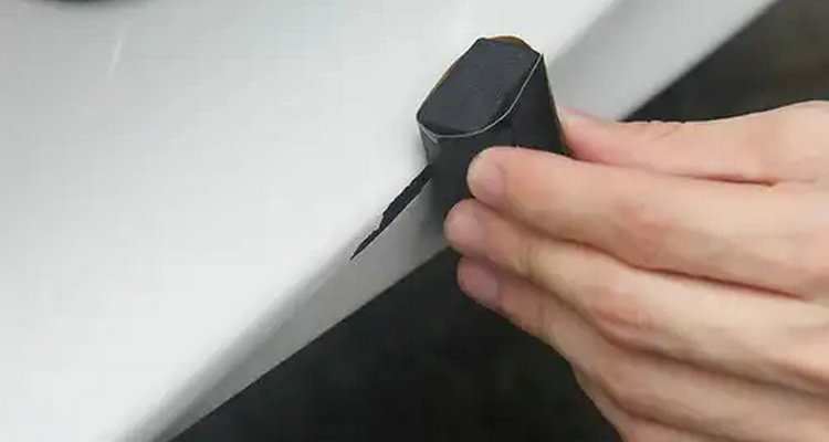 汽车掉漆了怎样补漆(汽车掉漆怎样自己修复)插图 汽车掉漆了怎样补漆(汽车掉漆怎样自己修复)插图