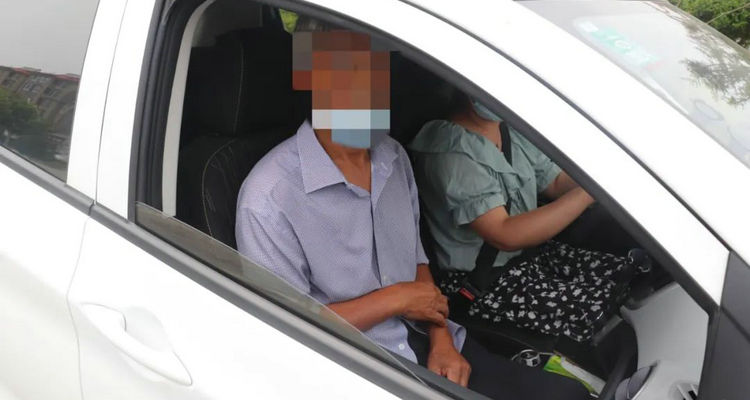 电子眼抓拍副驾驶不系安全带(电子眼抓拍副驾驶的规定)插图