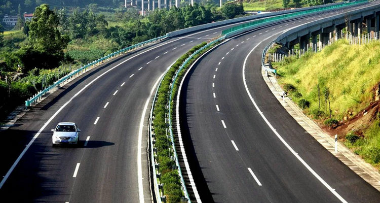 高速上实线可以变道吗(高速上实线可以变道超车吗)