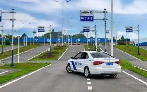 女孩子有必要学手动挡吗(女孩子有必要学化妆吗)