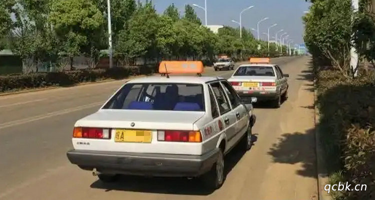 科目三全程用几档行驶(科目三全程用几档行驶最好)