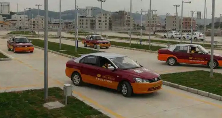 驾校报名需要什么材料(驾校报名需要什么材料2023)