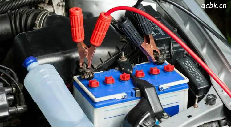 汽车电池多长时间换一次(汽车电池多长时间能充满电)