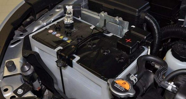 自动启停车电瓶和普通电瓶区别(自动启停车电瓶多少钱)