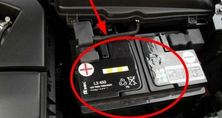 汽车电瓶电量不足怎么办(汽车电瓶电量不足对汽车有什么影响)