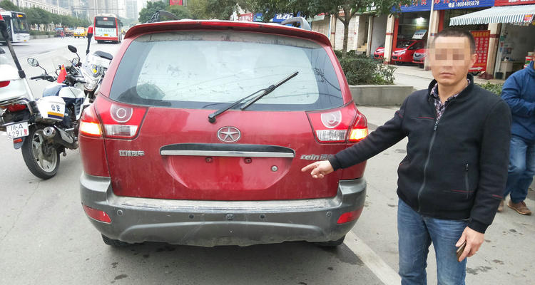 不安装号牌上路扣几分(不安装车牌上路)