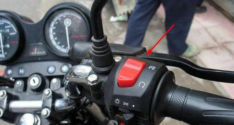 摩托车松油门就熄火怎么回事(摩托车松油门就熄火是什么原因造成的)