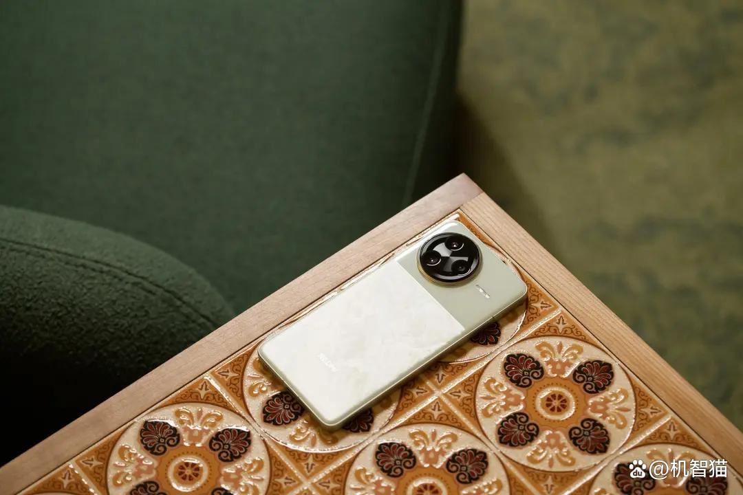 哪个是你的梦中情机? 2024年上百款机型测评中推荐这10款年度手机插图5