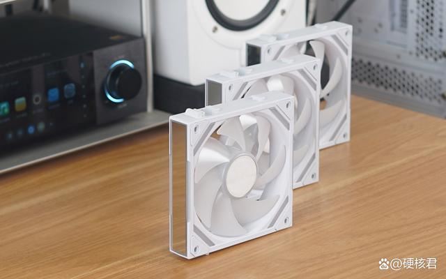 高颜值高性能积木风扇推荐! 银昕Air Nexus B120 ARGB风扇体验测评插图5