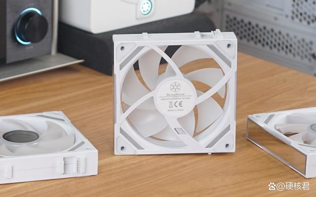 高颜值高性能积木风扇推荐! 银昕Air Nexus B120 ARGB风扇体验测评插图8