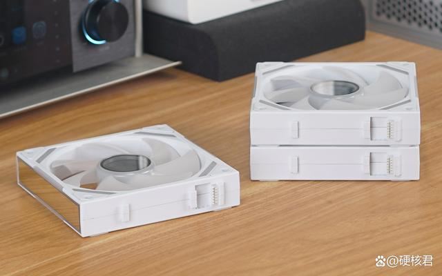 高颜值高性能积木风扇推荐! 银昕Air Nexus B120 ARGB风扇体验测评插图10